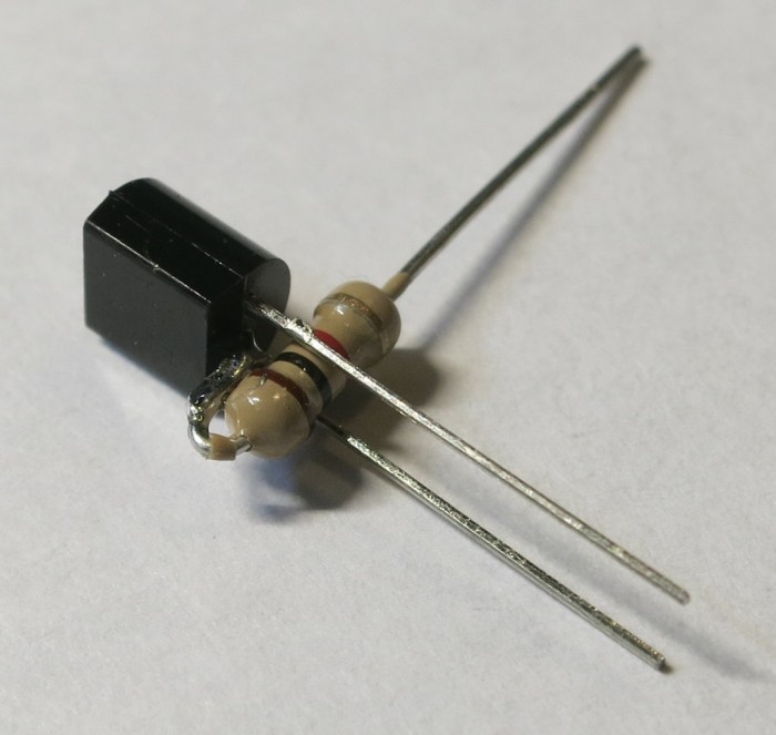 2 - Transistor Resistor.jpg