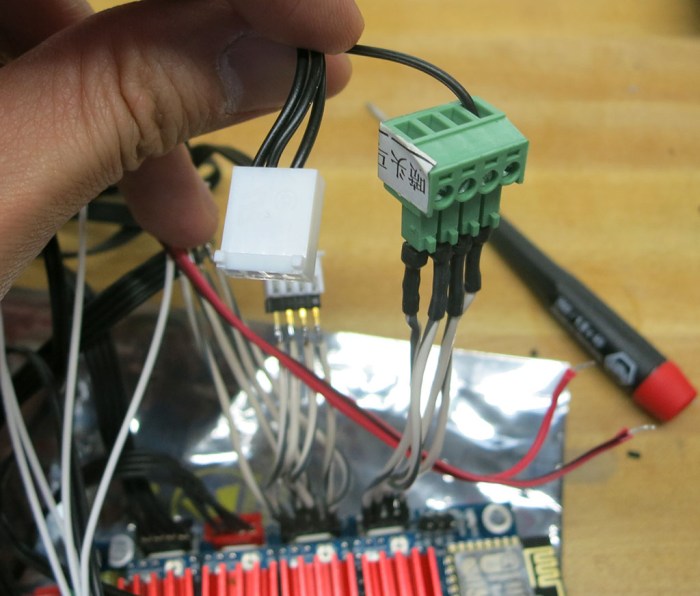 MMS Brain 03 - Connector switch