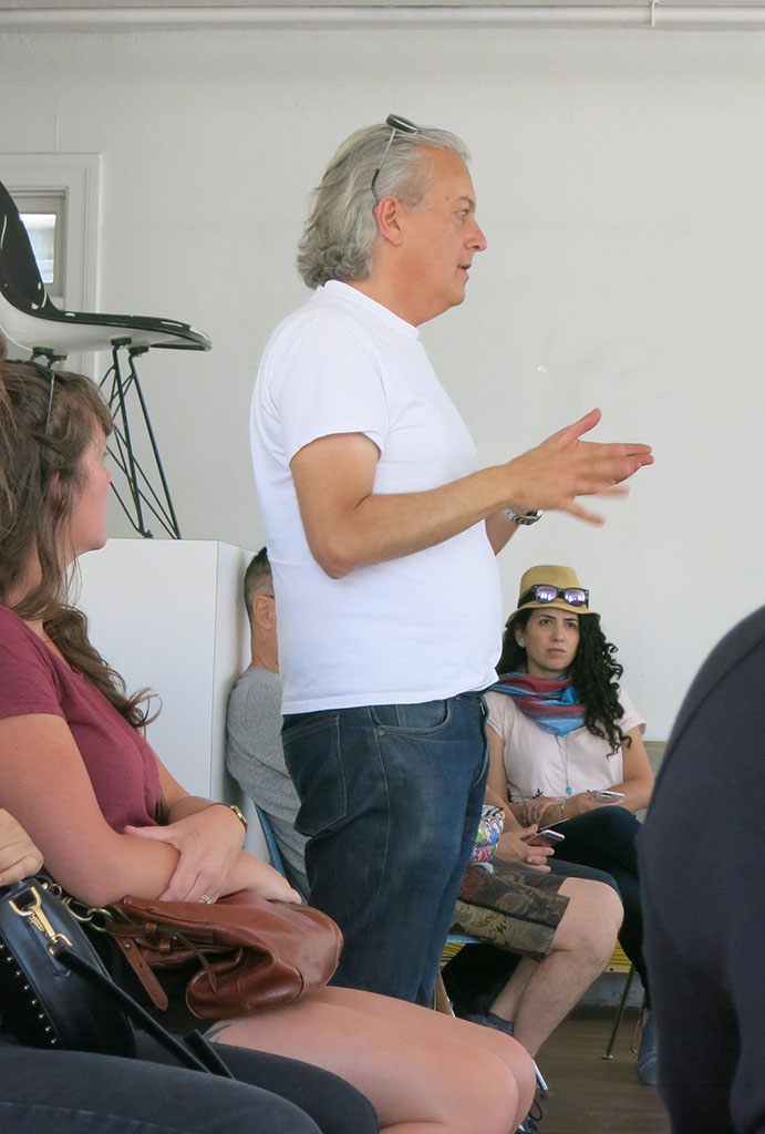 Modernica 10 - Frank Novak