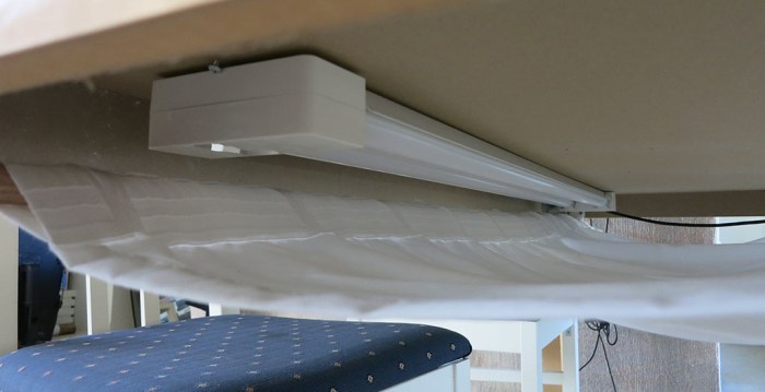 Under Table Photo Studio 3 - light fixture