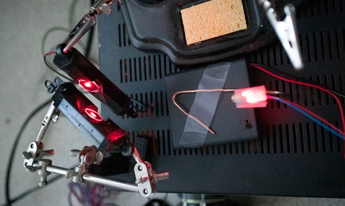 Dell Inpsiron speaker Lissajous first draft with helping hands