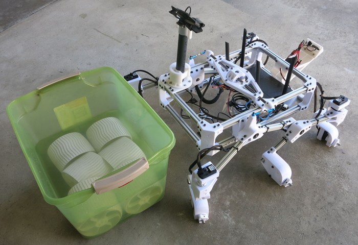 Sawppy kicks off shoes