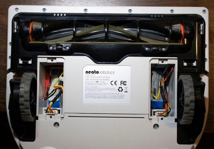 Neato XV-21 with adapted E-Flite LiPo batteries