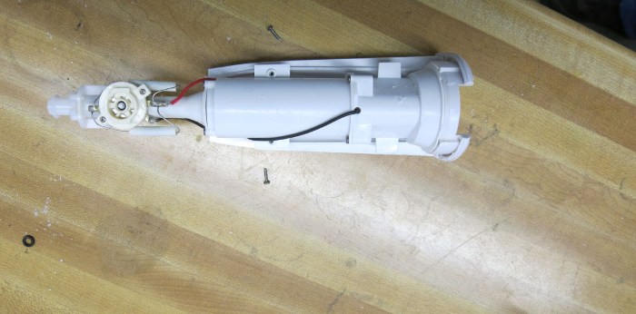 Waterpik WF-03 back removal 1