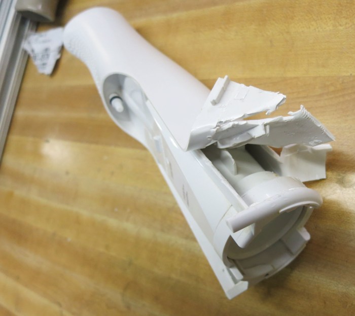 Waterpik WF-03 base disassembly 2