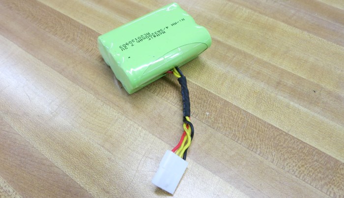 Neato XV battery pack untouched