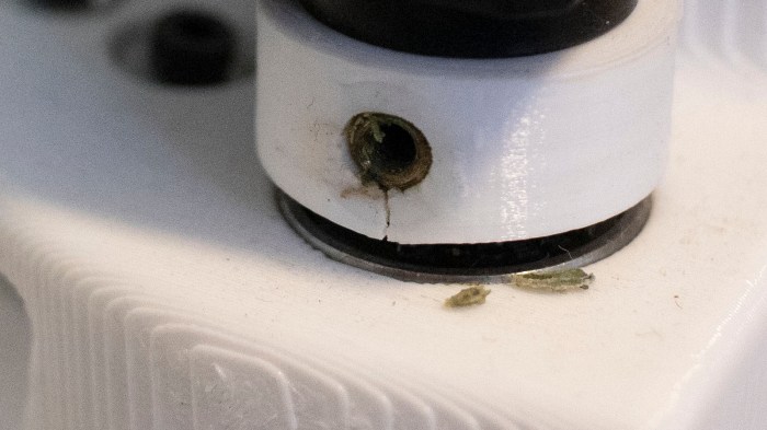 Sawppy cracked PETG coupler closeup