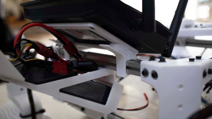 Sawppy wireless router mounted