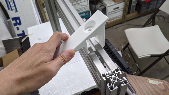 HAKCNC computer shelf overly agressive claws