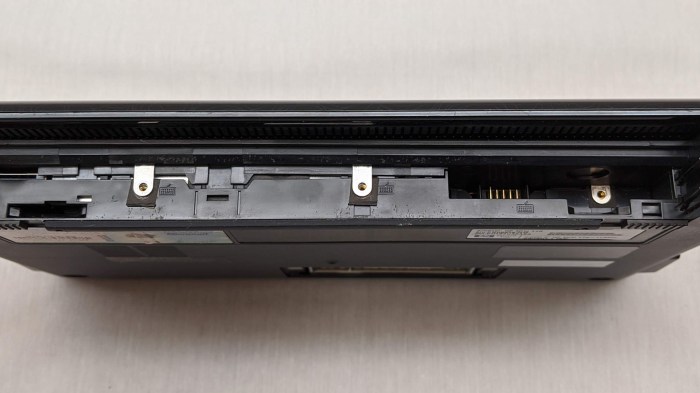 HP Mini 110-1134CL keyboard retention screws